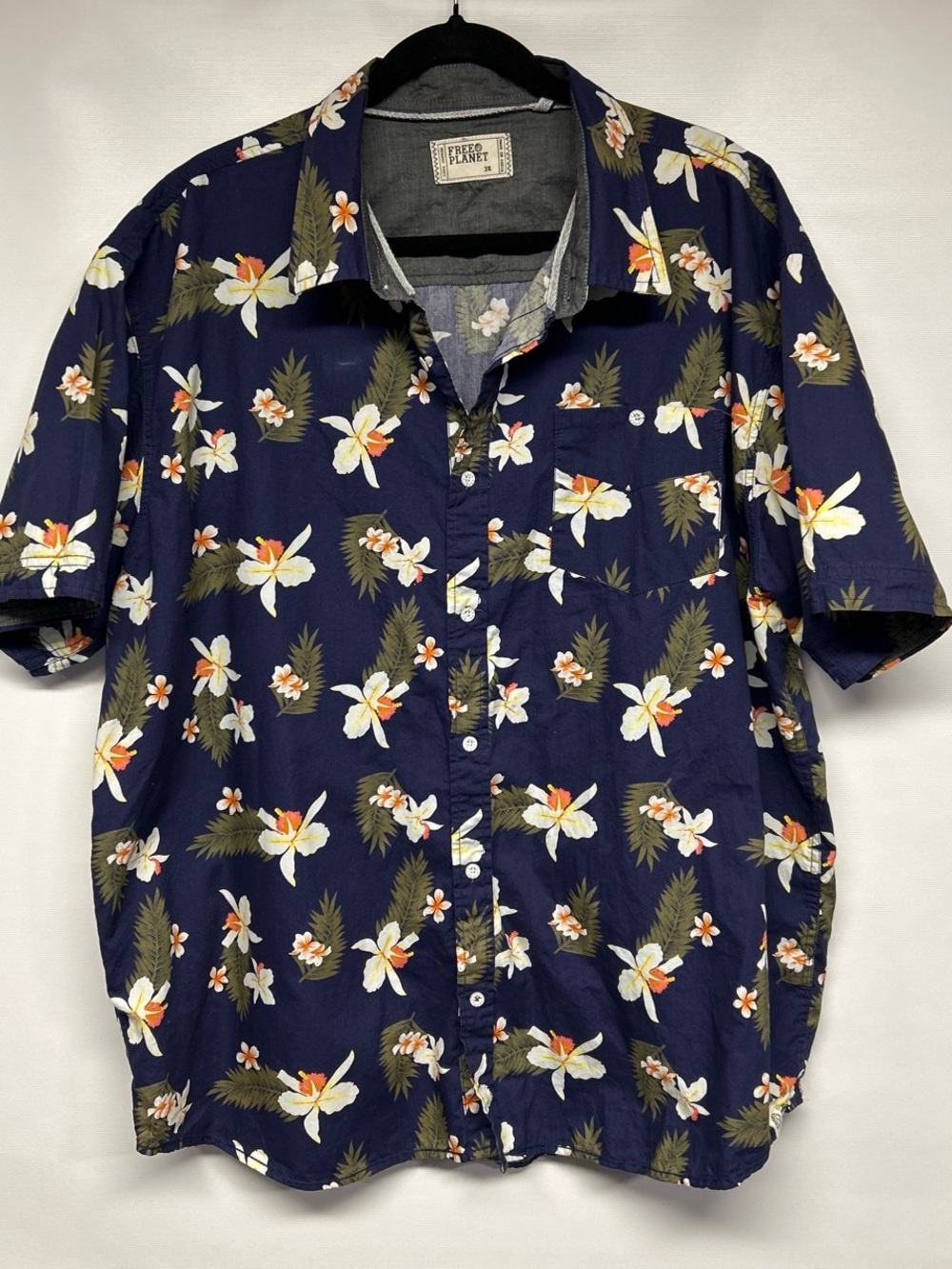 Free Planet Navy Blue Floral Button-Down Camp Shirt